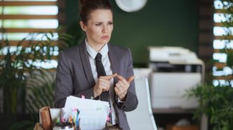 Muss ich nach Kündigung in der Probezeit noch arbeiten?